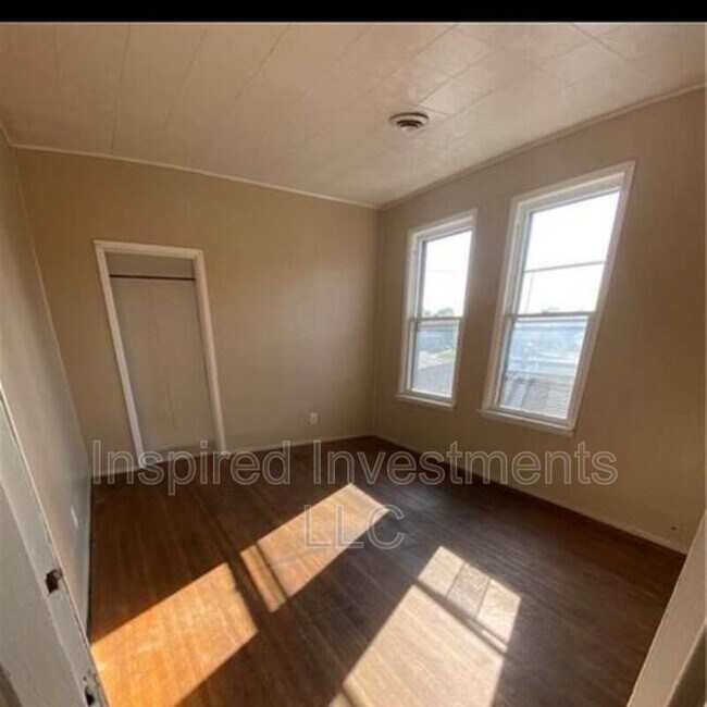 Foto del edificio - 131 W 13th St