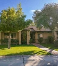 Building Photo - 3533 S Cholla Dr