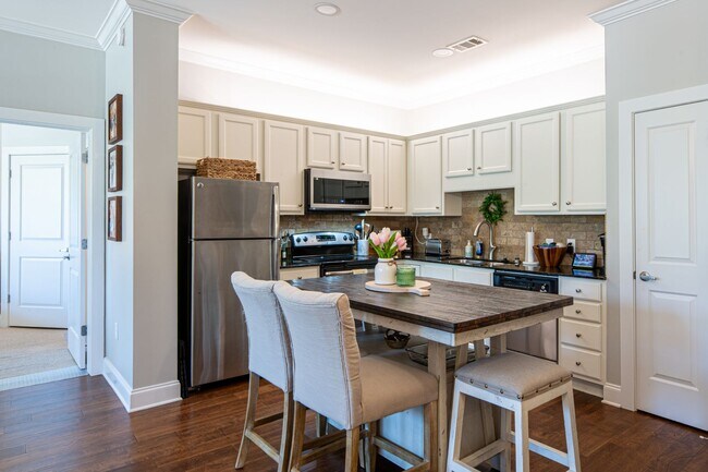 Foto del edificio - Knoxville 37920 - Riverfront Condo for Ren...