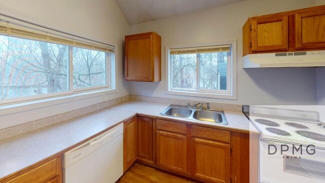 Photo - 2814 Vermont St House