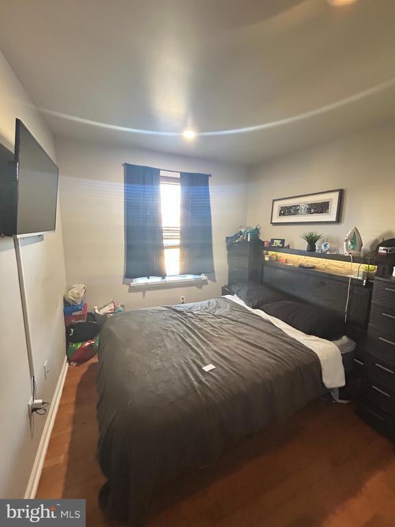 Foto del edificio - 1710 W Girard Ave