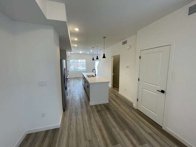 Foto del edificio - 15275 W 68th Pl