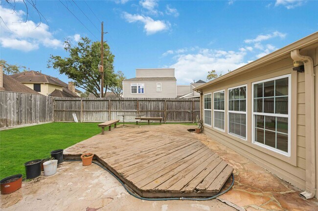 Foto del edificio - 4807 Eagle Trail Dr