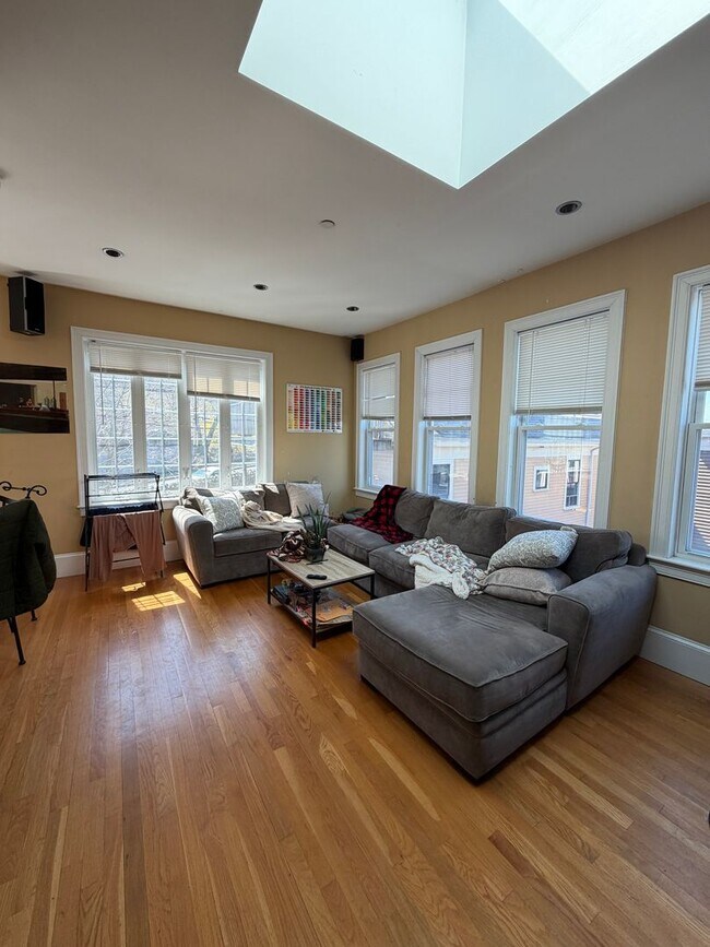 Foto del edificio - 149 Hillside St
