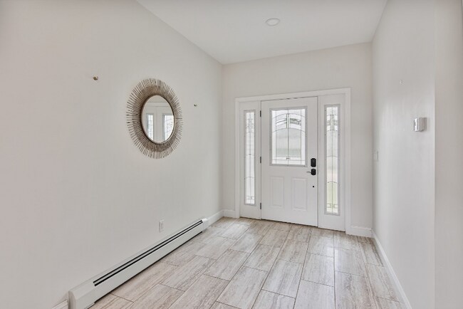 Foto del edificio - 409 Holy Cross Rd