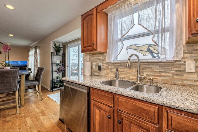 Foto del edificio - 304 Chanticleer Cir