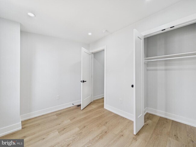 Foto del edificio - 2229 Oakford St