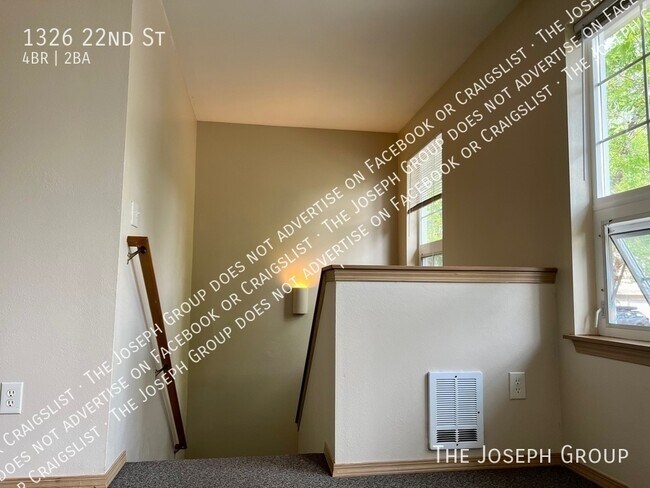 Foto del edificio - 1326 22nd St