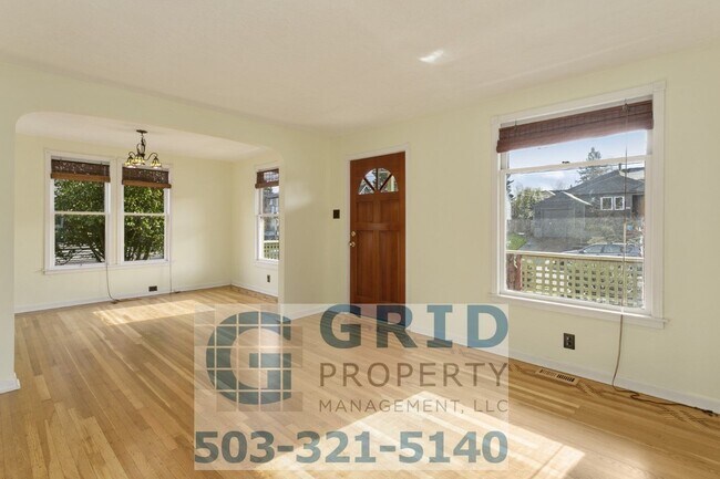 Foto del edificio - Spacious 3 Bedroom, 2 Bath Craftsman - Creston Park Neighborhood - A Must See!