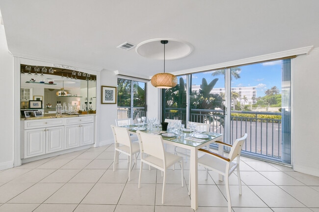 Building Photo - 2780 S Ocean Blvd