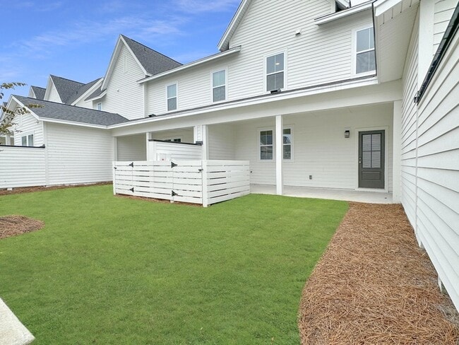 Foto del edificio - 260 Symphony Ave