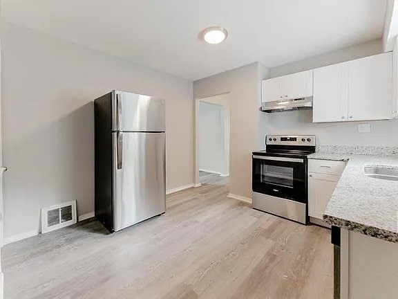 Foto del edificio - 10909 Pear Tree Ln