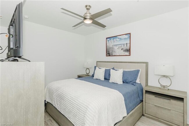 Foto del edificio - 5555 Double Eagle Cir
