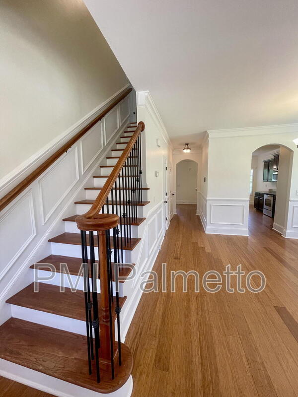 Building Photo - 215 Emanuel Creek Drive