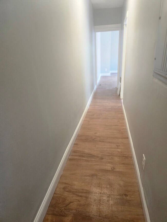 Foto del edificio - 527 N 63rd St