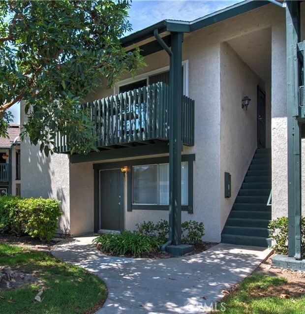Foto principal - 23224 Orange Ave