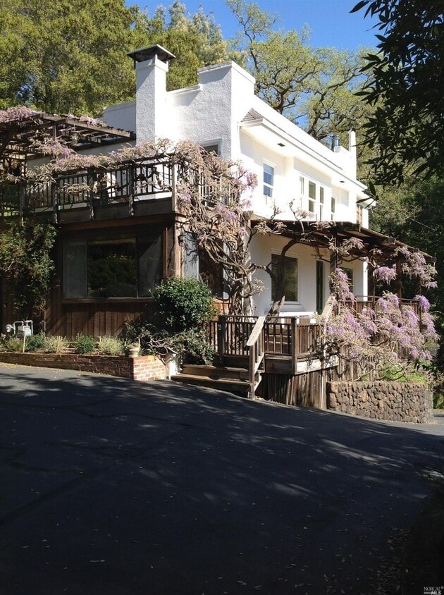 2 Ahrens Ln, Ross, CA 94957 House for Rent in Ross, CA