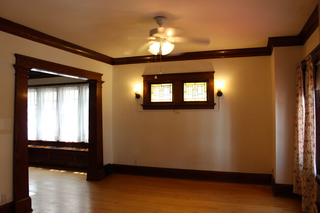 Building Photo - 2942 N Murray Ave