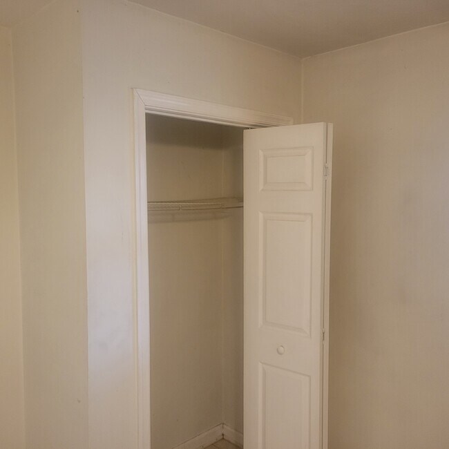 12 Carter Ln Unit 12B Carter LN, Stafford, VA 22556 Apartments in