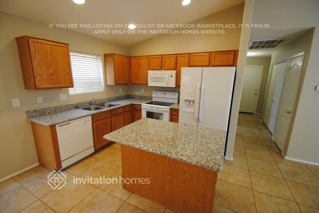 Building Photo - 29384 N Lazurite Way
