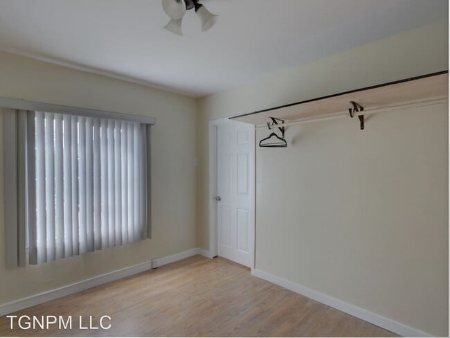 Building Photo - 1 br, 1 bath House - 1035 n Normandie Ave