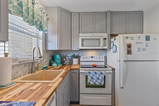 Building Photo - 4460 Ironwood Cir