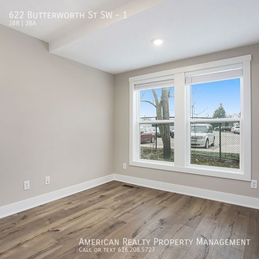 Building Photo - 622 Butterworth St SW