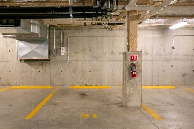Foto del edificio - 40 W 3rd St
