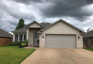 Building Photo - 906 Barchetta Dr