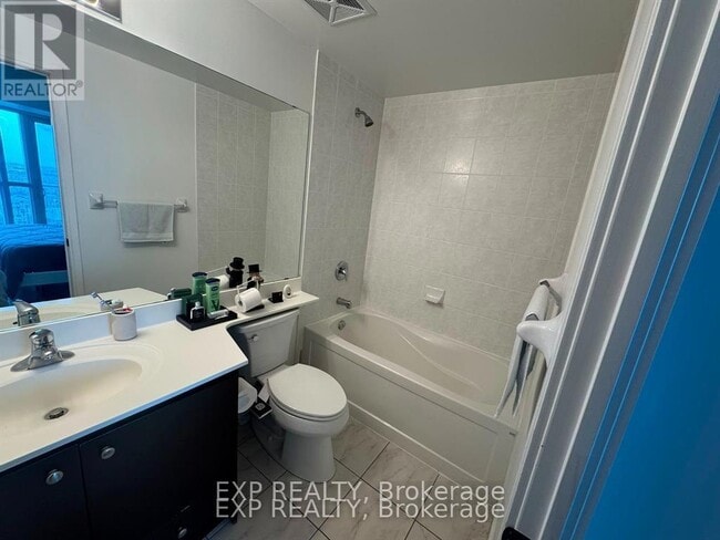 Building Photo - 60 Absolute Ave