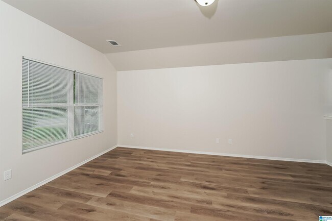 Foto del edificio - 537 Fox Run Cir