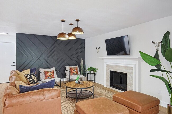 Foto del edificio - 6872 Greenleaf Dr