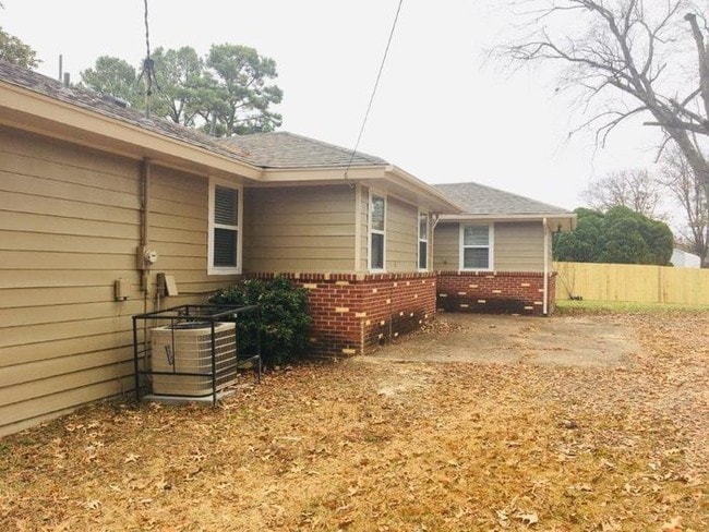 Building Photo - 6247 Brightwood Cove