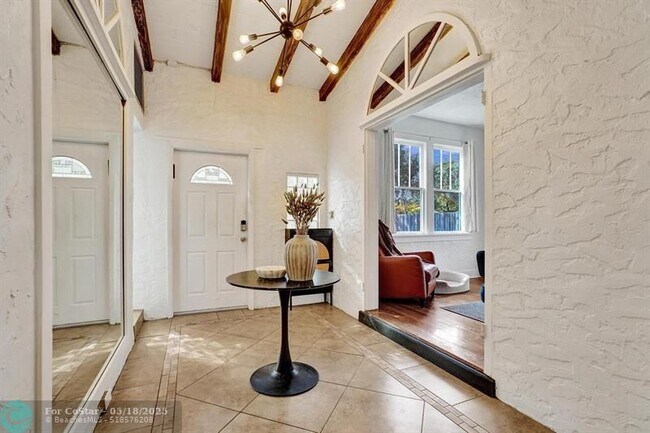 Foto del edificio - 411 SW 19th St