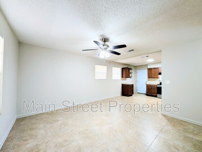 Foto del edificio - 23 Redwood Cir