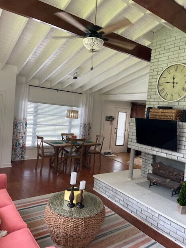 Photo - 8418 N Gomez Ave House