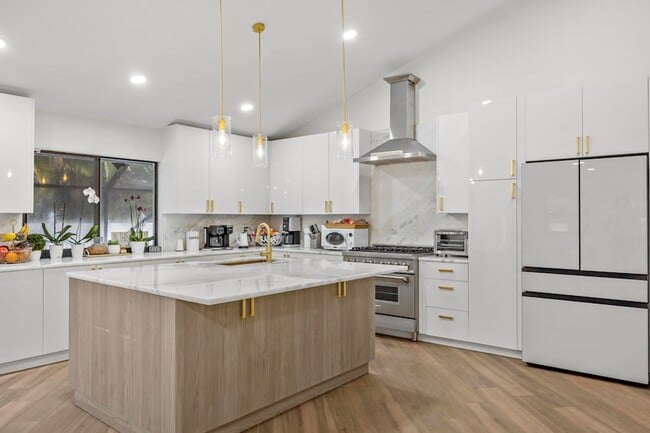 Photo - 845 NE Mulberry Dr House