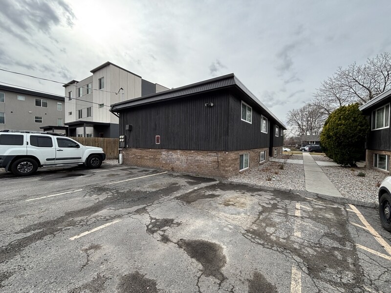 Building Photo - 1401 S 300 E