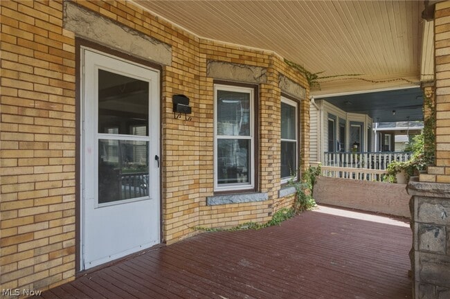 Building Photo - 1373 Thoreau Rd