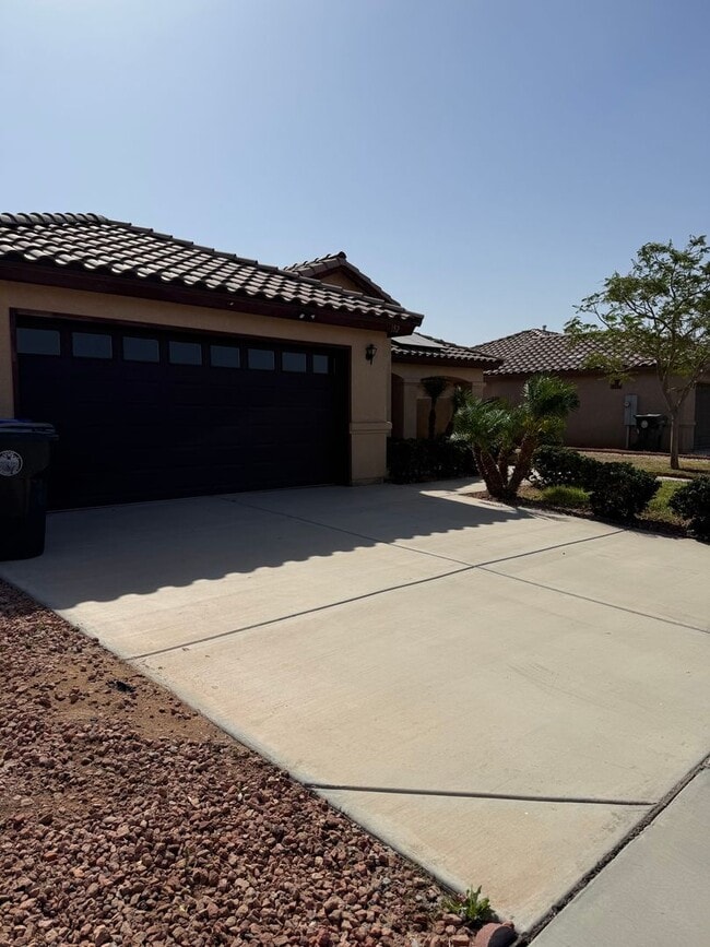 Foto del edificio - Solar Home for Rent