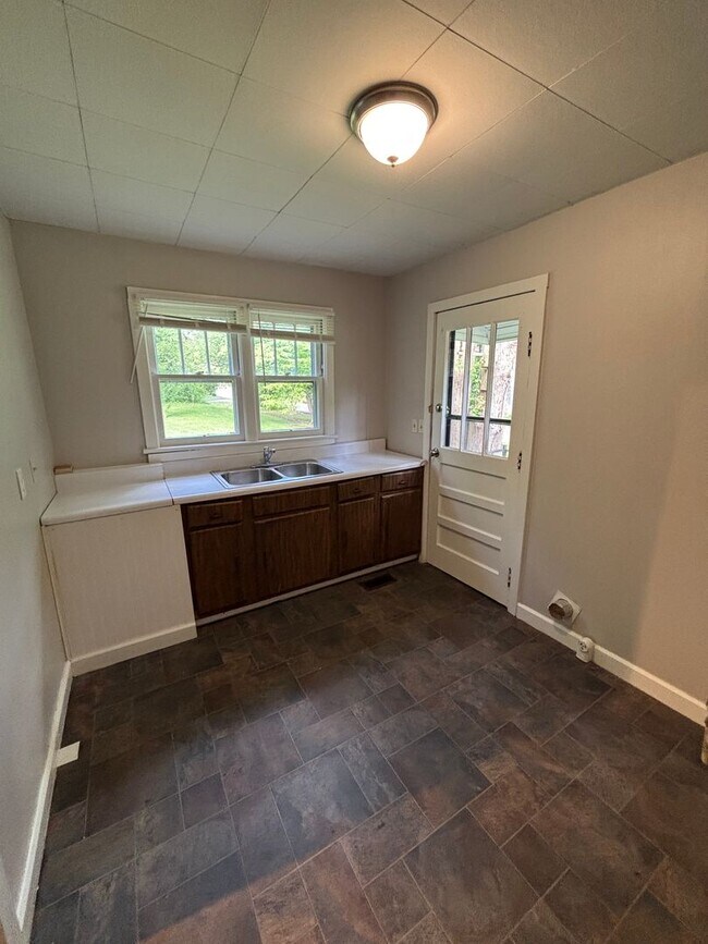 Foto del edificio - Newly Renovated and Accepting Section 8!!!