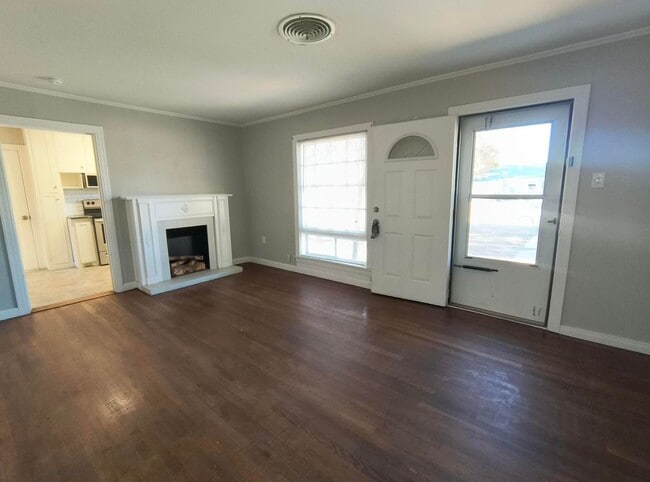 Foto del edificio - Updated 3 bedroom 2 bath home near ASU AVAILABLE NOW!