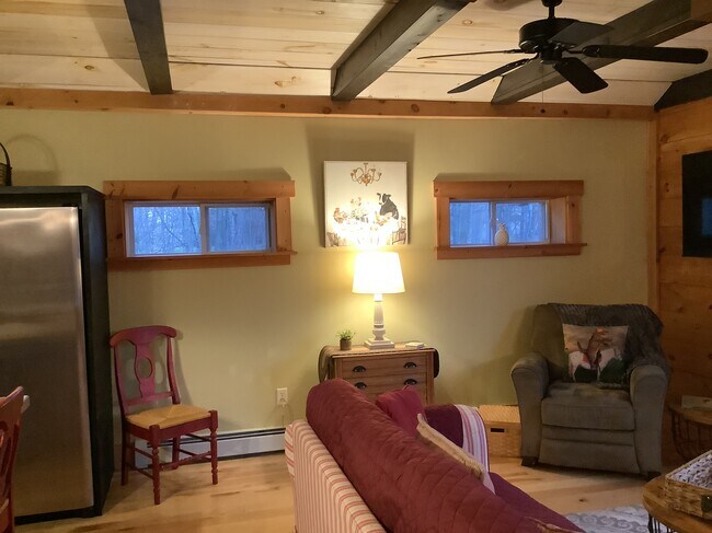 Foto del edificio - 90 Ross Rd