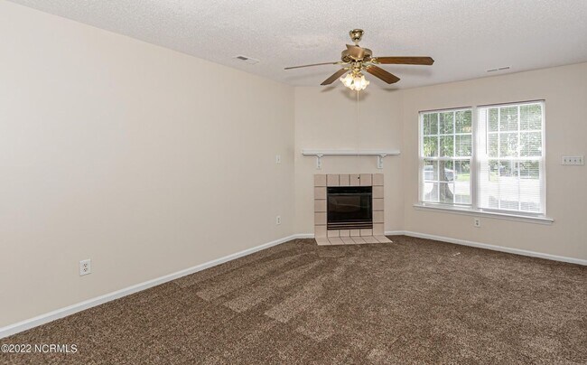 Foto del edificio - Welcome to Hunter's Creek!