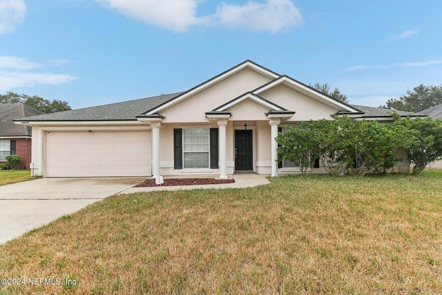 Primary Photo - 14018 Fish Eagle Dr E
