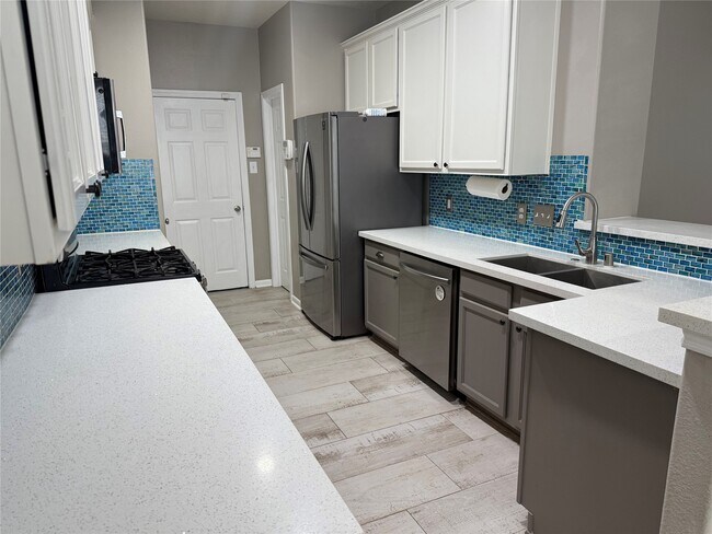 Foto del edificio - 319 Brandy Ridge Ln