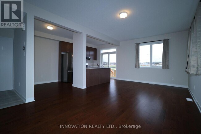 Building Photo - 105 Tonic Cres