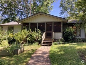 Building Photo - 12 Rockwood Ln