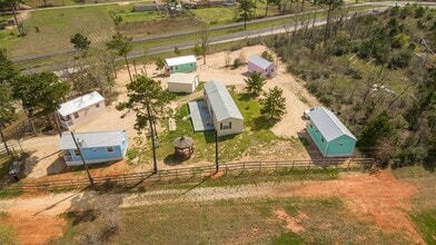 Building Photo - 110 Pine Tree Loop