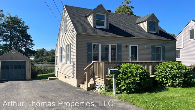 Building Photo - 3 br, 2 bath House - 19 Spinney Creek Rd.